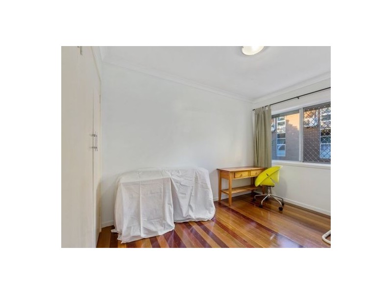 3/57 Crown st, Holland Park West QLD 4121