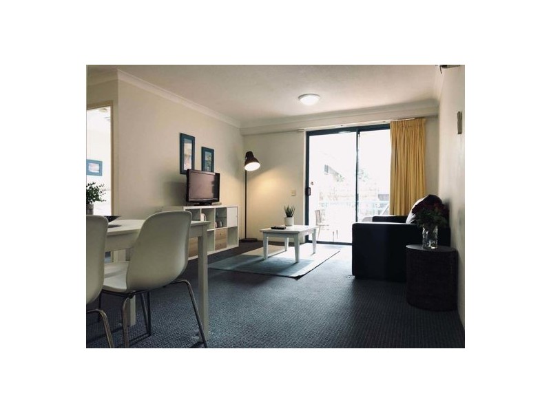 U2 11-17 Philip Avenue,, Broadbeach QLD 4218