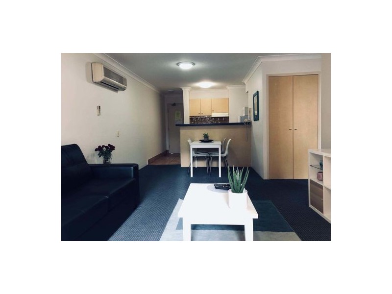 U2 11-17 Philip Avenue,, Broadbeach QLD 4218