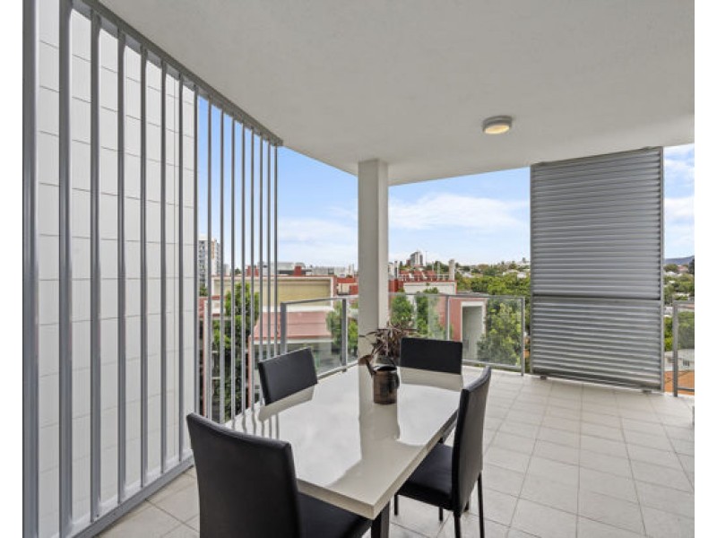 121/23 Robinson Place, Kelvin Grove QLD 4059