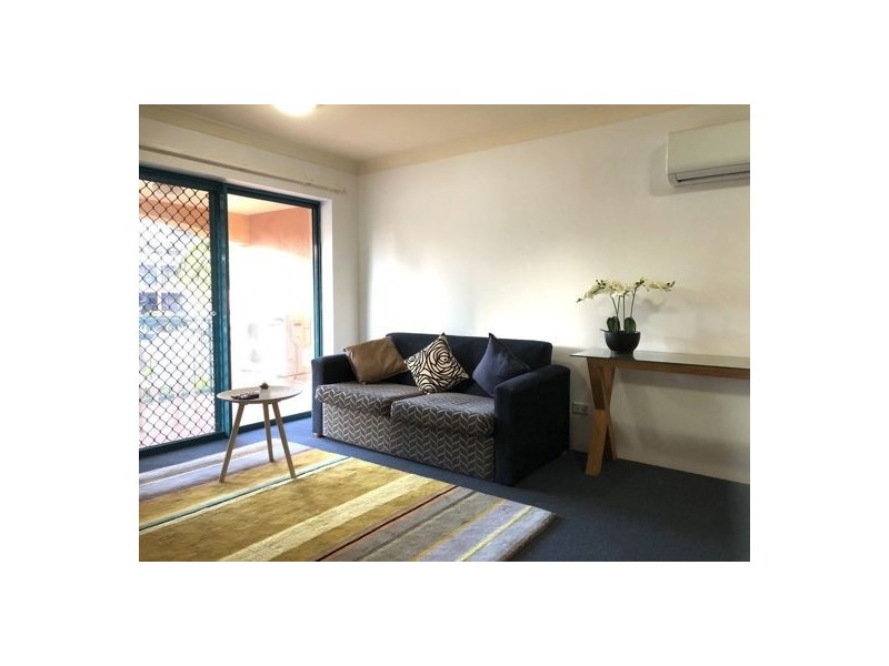 30 11-17, Broadbeach QLD 4218