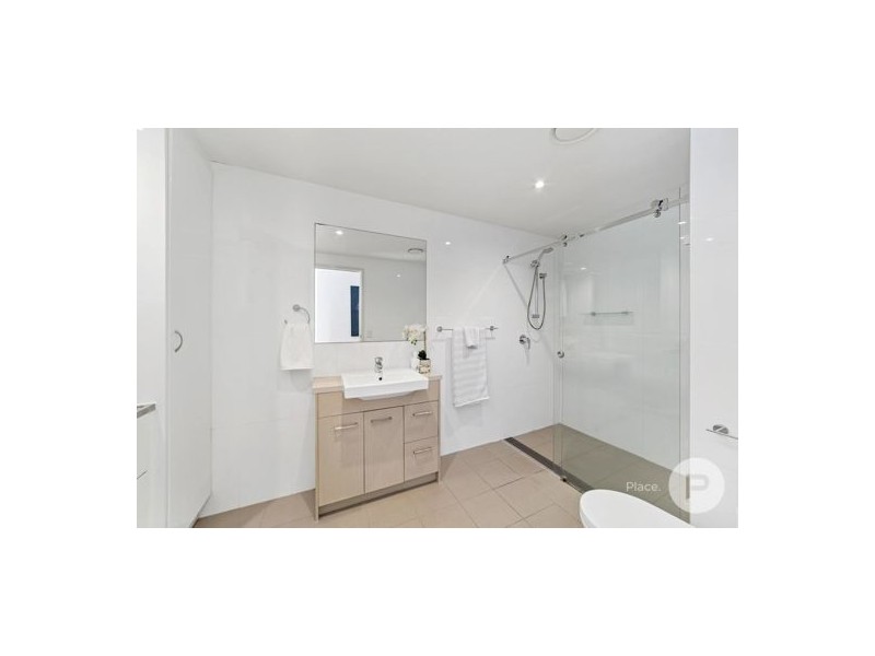 208/23 Robinson Place, Kelvin Grove QLD 4059