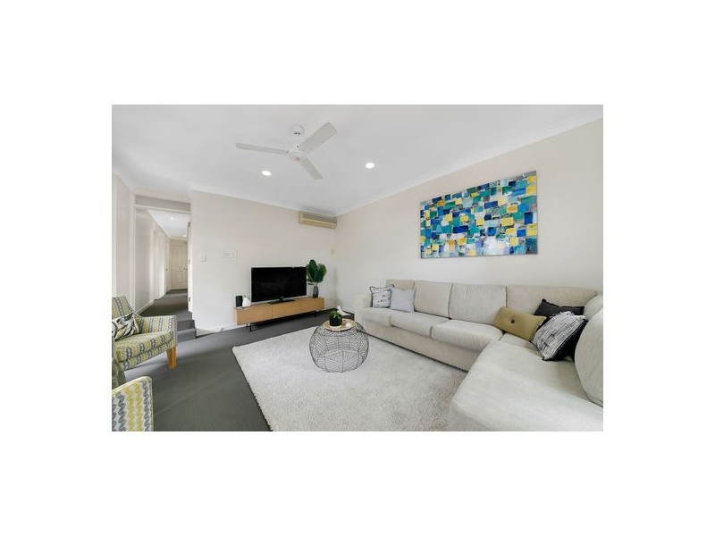 97A Lambert Rd, Indooroopilly QLD 4068