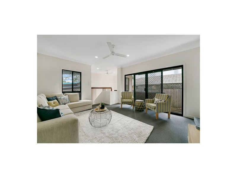 97A Lambert Rd, Indooroopilly QLD 4068