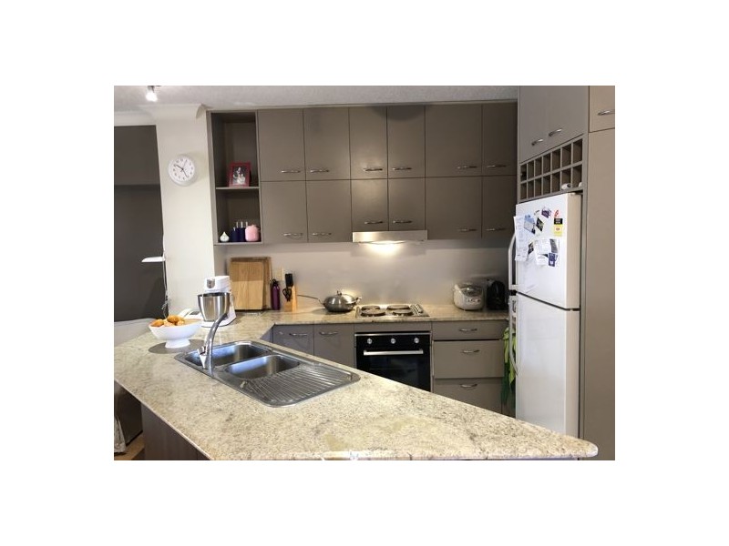 23/2 Geraldton Drive, Varsity Lakes QLD 4227