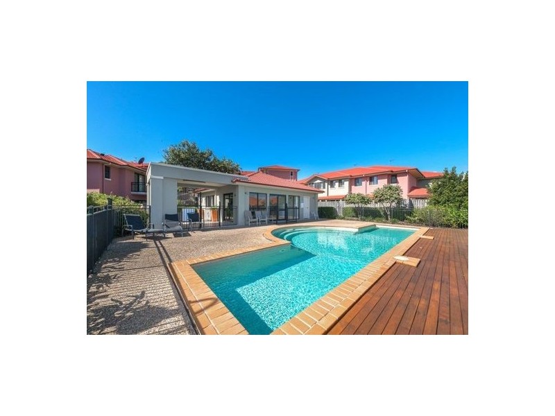 23/2 Geraldton Drive, Varsity Lakes QLD 4227