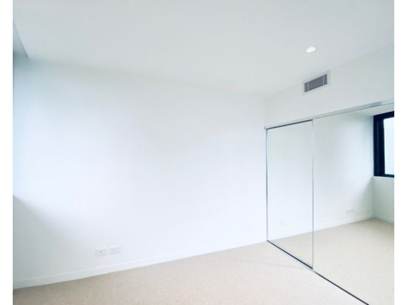 803/3 Northcliffe Terrace, Surfers Paradise QLD 4217