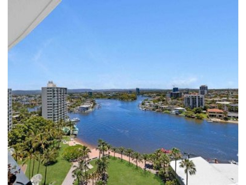 02/4 Wahroonga Place, Surfers Paradise QLD 4217