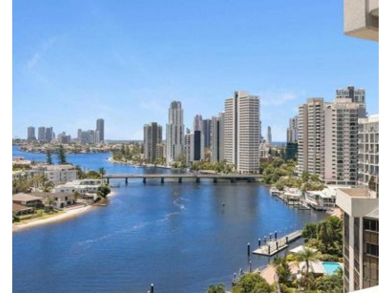 02/4 Wahroonga Place, Surfers Paradise QLD 4217