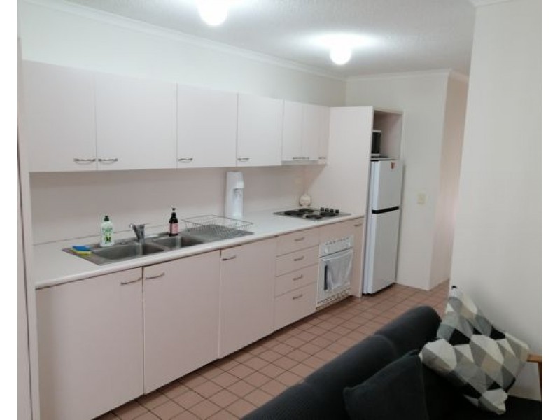 2 Waverley Road, Taringa QLD 4068