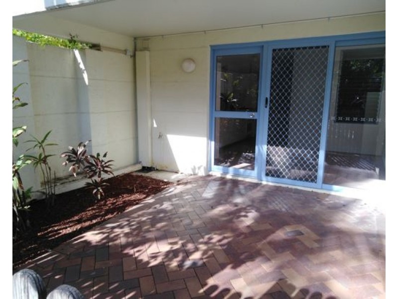 2 Waverley Road, Taringa QLD 4068