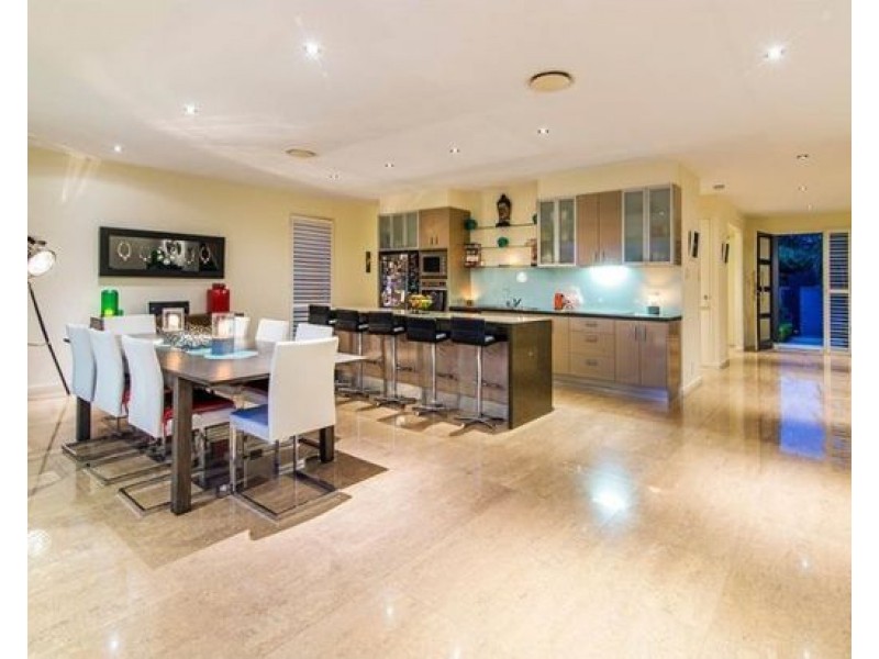 219 Stanhill Drive, Surfers Paradise QLD 4217