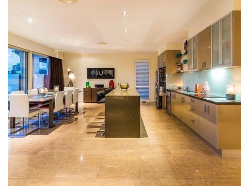 219 Stanhill Drive, Surfers Paradise QLD 4217