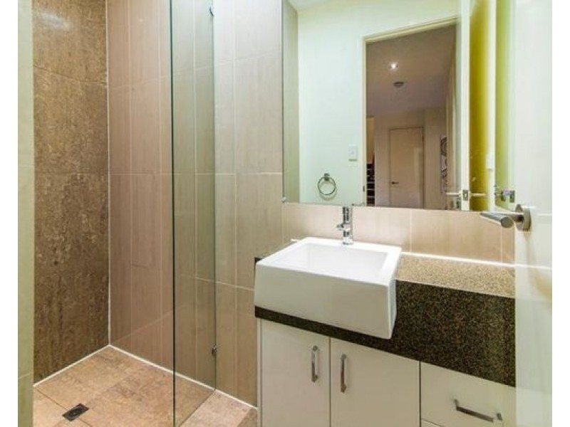 219 Stanhill Drive, Surfers Paradise QLD 4217