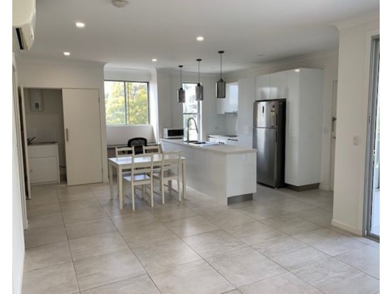 7/50 Depper Street, St Lucia QLD 4067