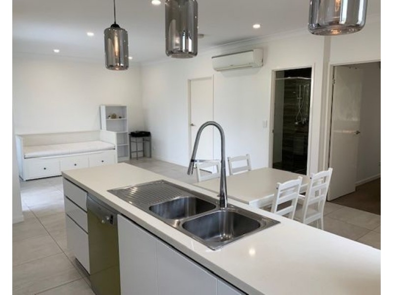 7/50 Depper Street, St Lucia QLD 4067