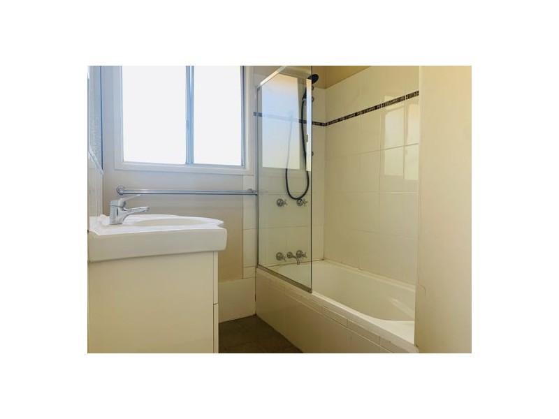 422 Mount Gravatt Capalaba Road, Wishart QLD 4122