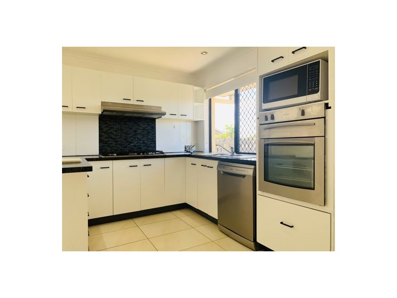 15 Leru Street, Mansfield QLD 4122