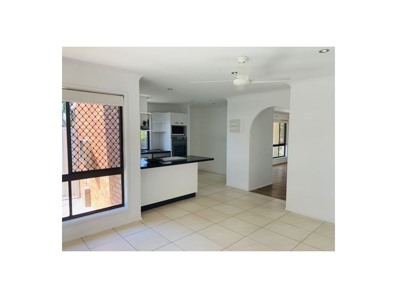 15 Leru Street, Mansfield QLD 4122