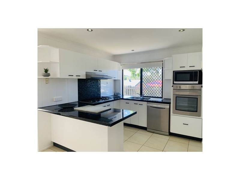 15 Leru Street, Mansfield QLD 4122