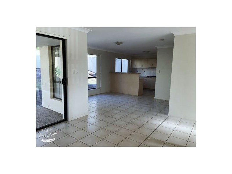 73 Tiger Dr, Arundel QLD 4214