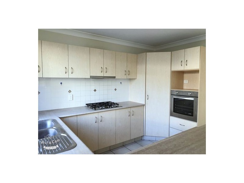 73 Tiger Dr, Arundel QLD 4214