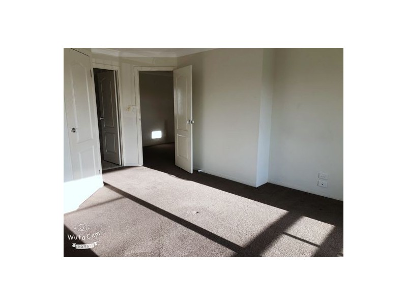 73 Tiger Dr, Arundel QLD 4214