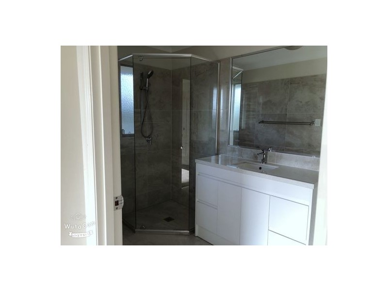 73 Tiger Dr, Arundel QLD 4214