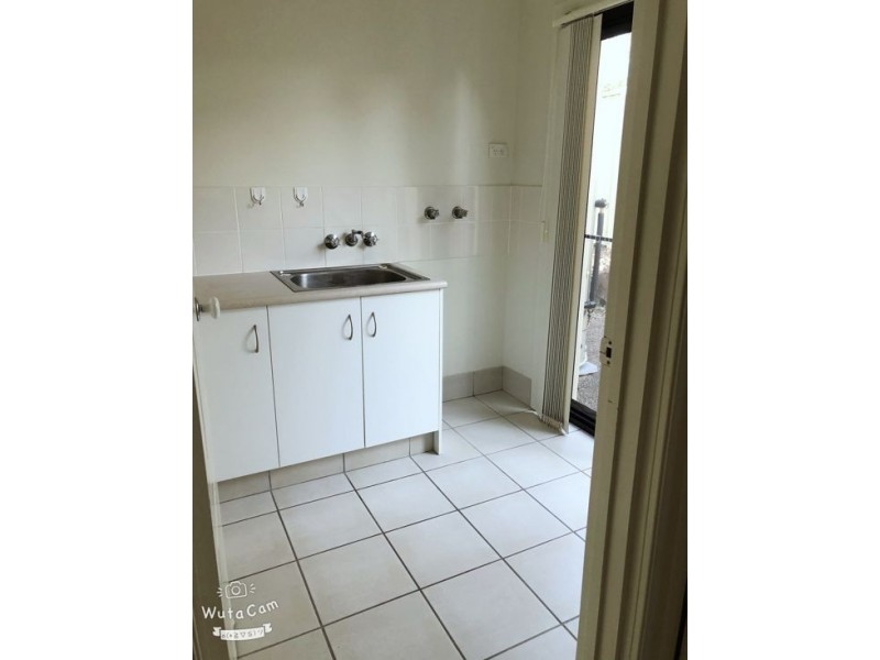 73 Tiger Dr, Arundel QLD 4214