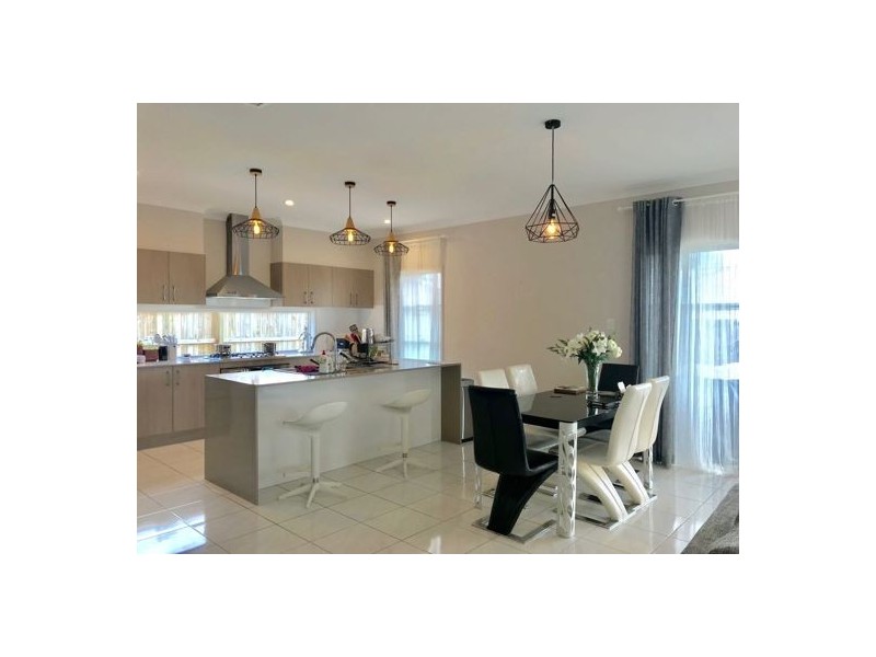 1 Sueby Close, Carseldine QLD 4034