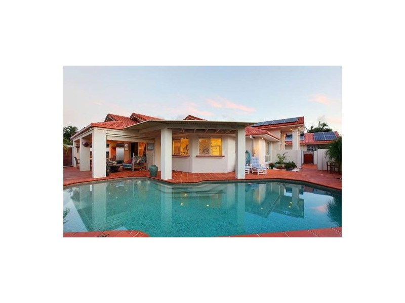 2 Key Largo, Clear Island Waters QLD 4226