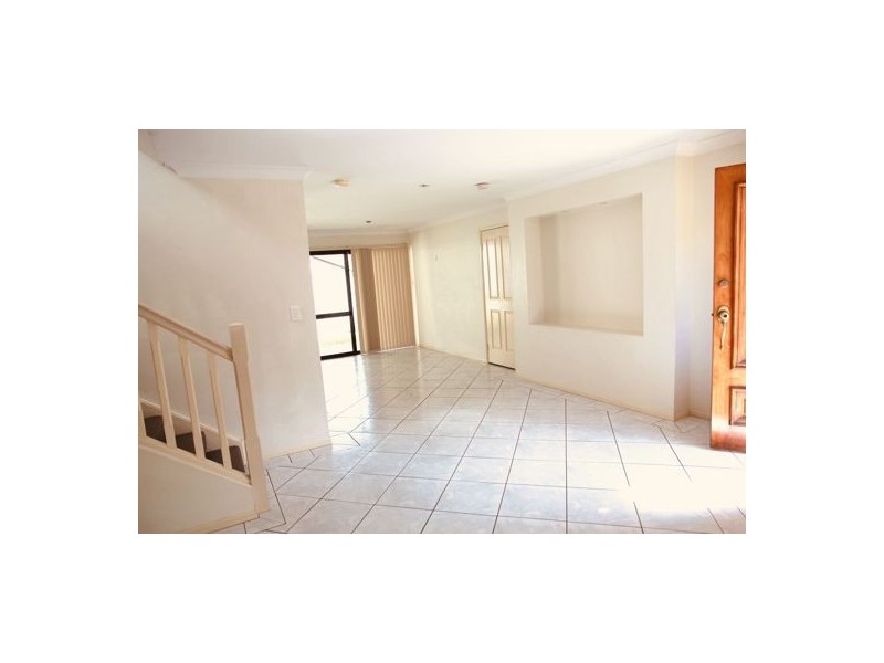 32/12 greendale way, Carindale QLD 4152