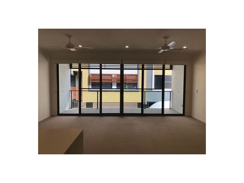 63/3031 The boulevard, Carrara QLD 4211