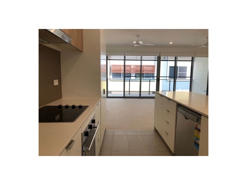 63/3031 The boulevard, Carrara QLD 4211