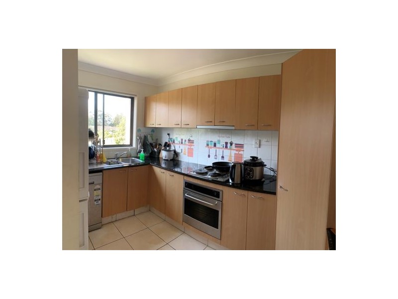 8/18 Geraldton Drive, Varsity Lakes QLD 4227