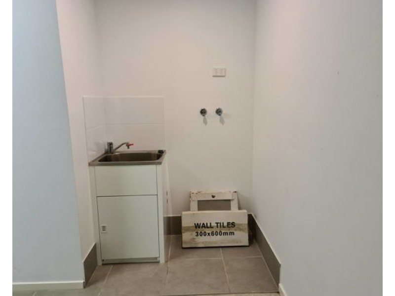 11 Greenvale Cres, Maudsland QLD 4210