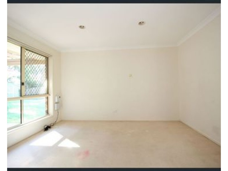 27 Shapcott Place, Runcorn QLD 4113