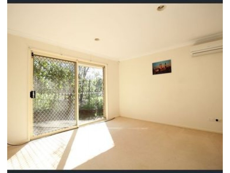 27 Shapcott Place, Runcorn QLD 4113