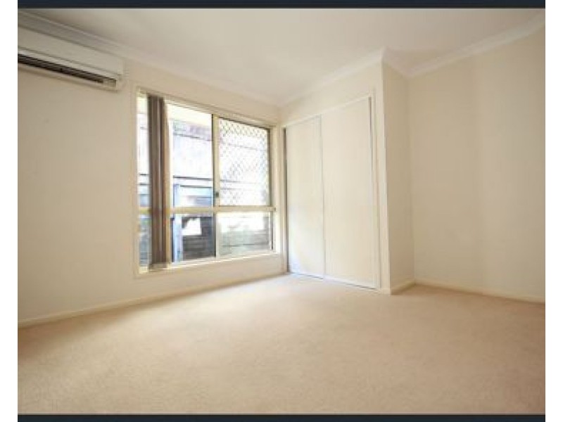 27 Shapcott Place, Runcorn QLD 4113