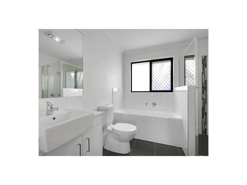 25 41 JAMES EDWARD STREET, Richlands QLD 4077