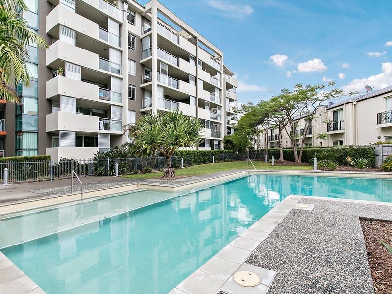 5206/12 Executive Drive, Burleigh Waters QLD 4220