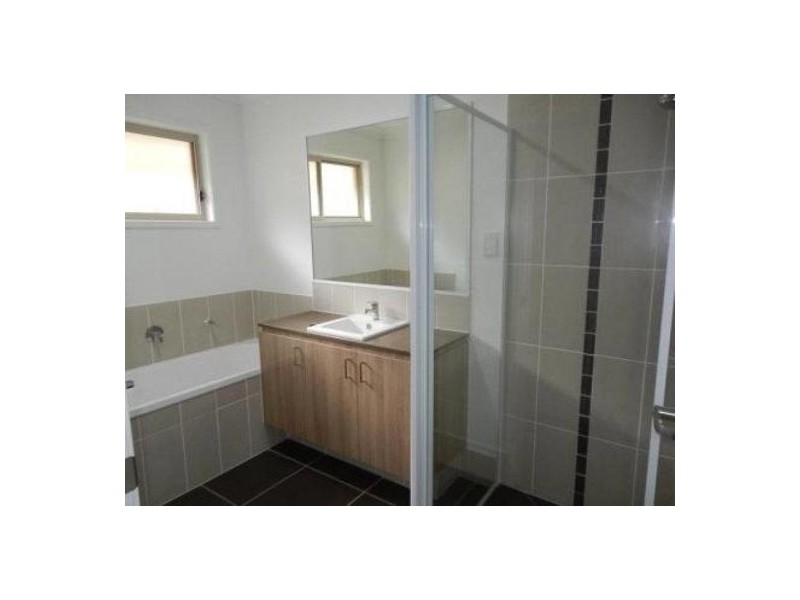 32 COTTRELL DRIVE, Pimpama QLD 4209