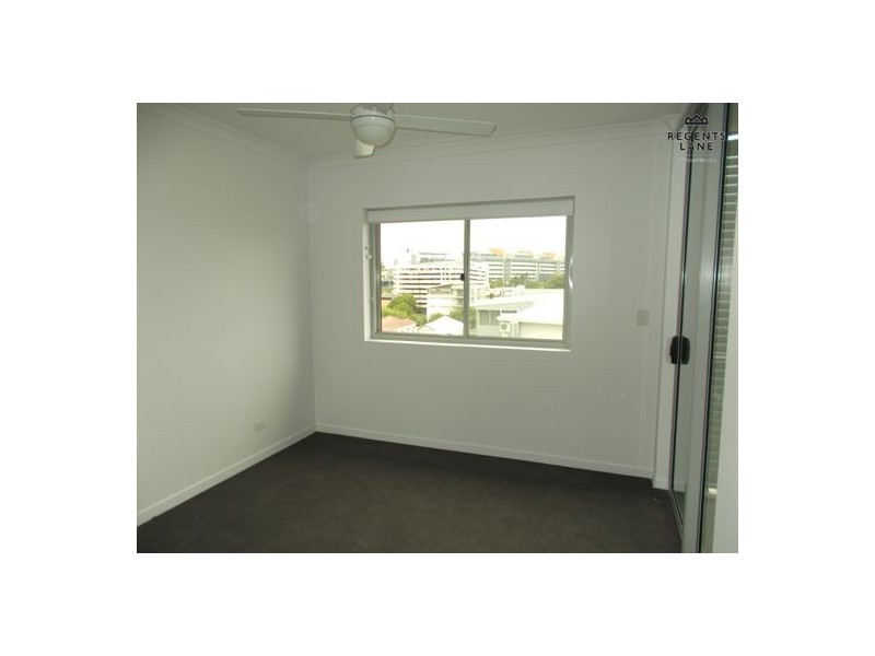 8G / 25-29 Regent Street, Woolloongabba QLD 4102