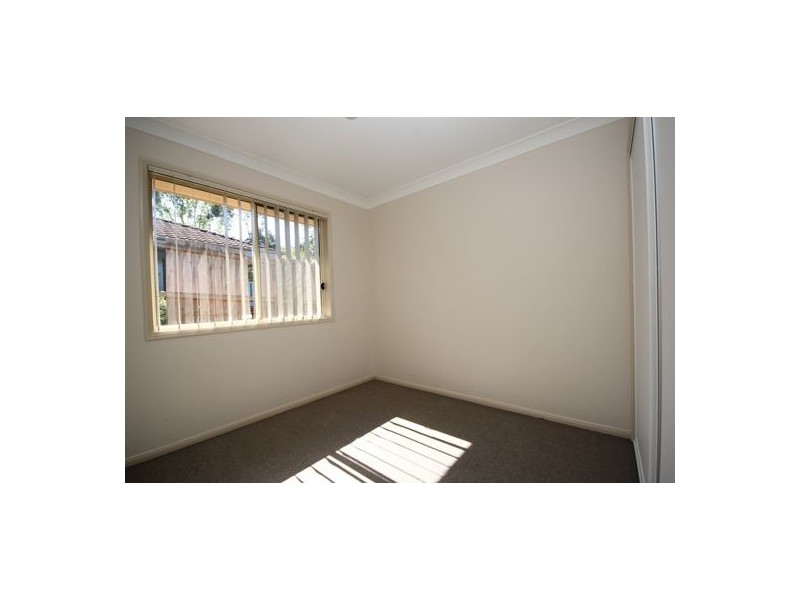 33 Highridge Rd, Springfield QLD 4300