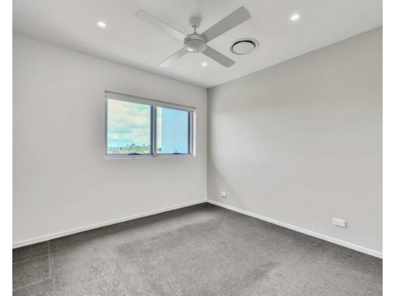 4 21 Mayhew Street, Sherwood QLD 4075