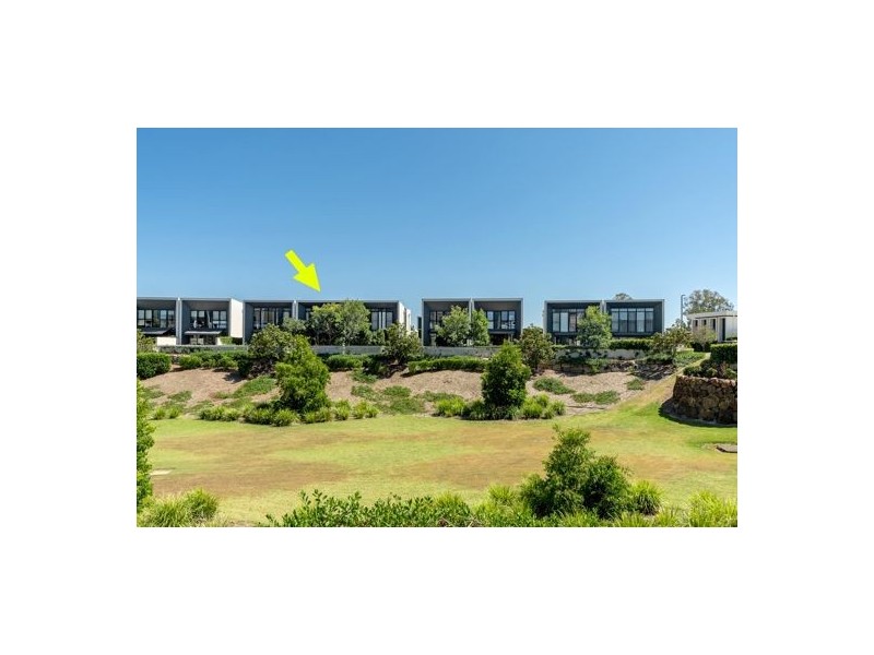 6 Theatre Drive, Benowa QLD 4217