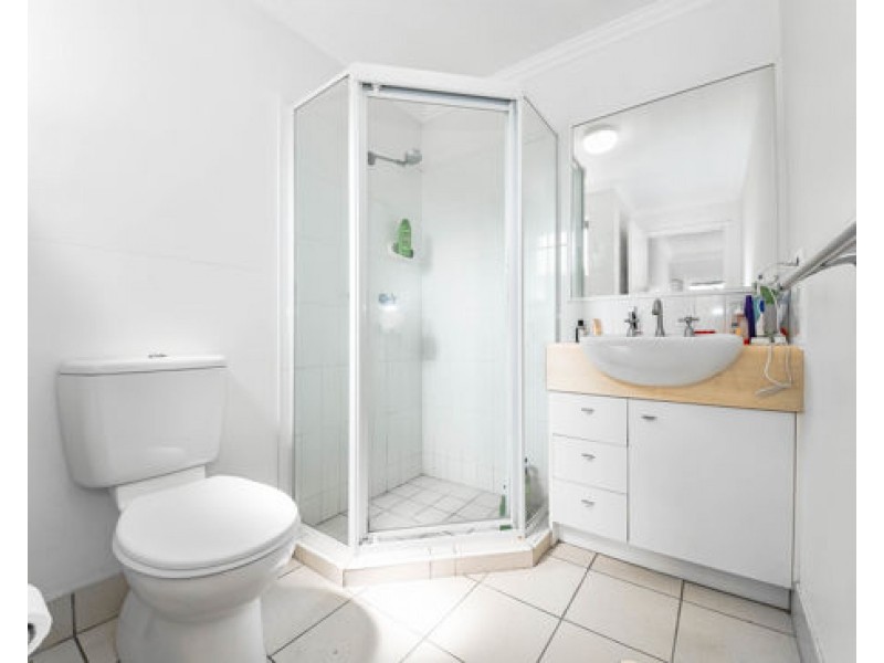 28 Belgrave Road, Indooroopilly QLD 4068