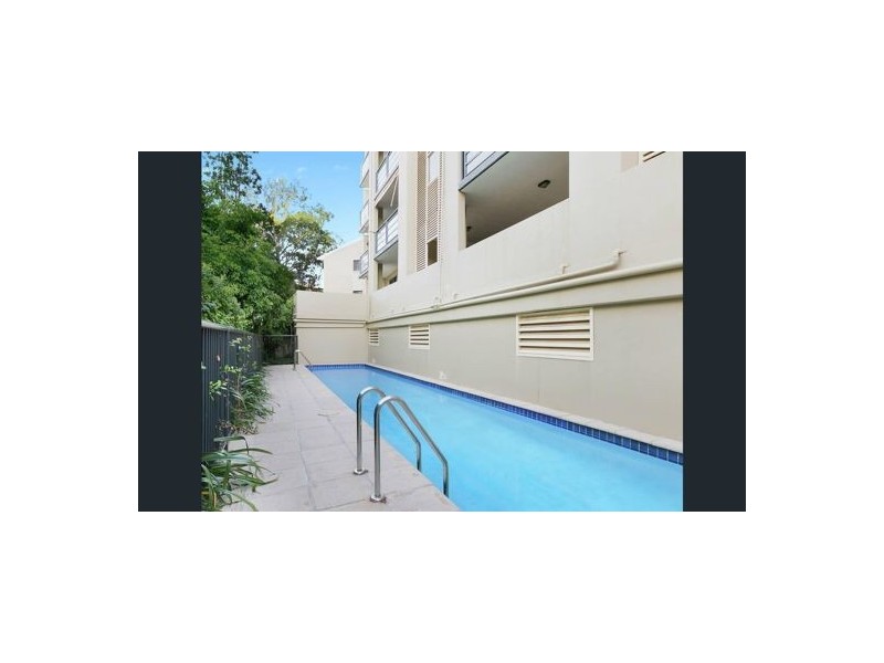 11 Grosvenor road, Indooroopilly QLD 4068