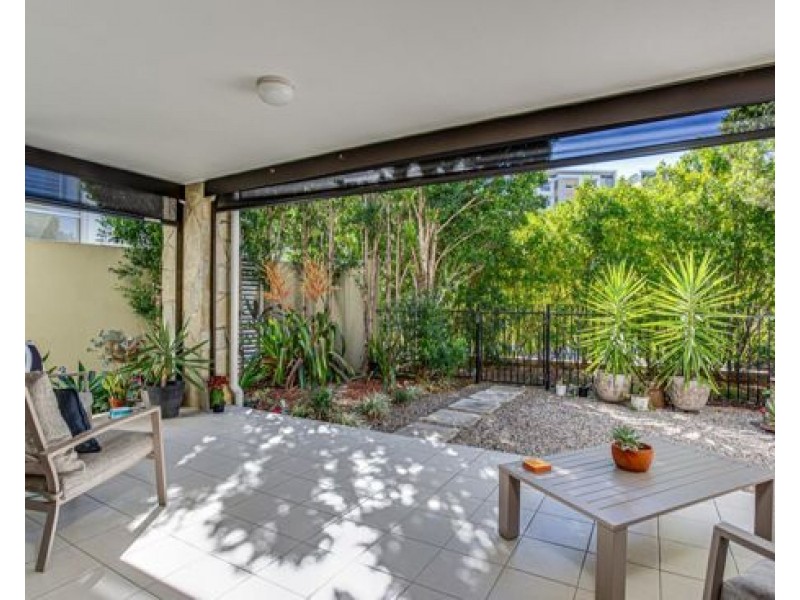 67 Riverwalk Ave, Robina QLD 4226