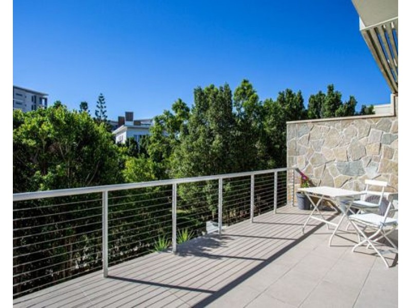 67 Riverwalk Ave, Robina QLD 4226